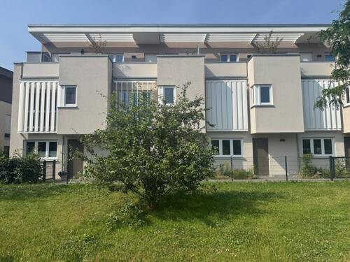 Hausansicht - Etagenwohnung mit 120,00 m&sup2; in Dresden zum Kaufen