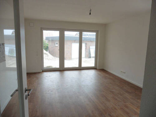 Wohn-/Esszimmer - 