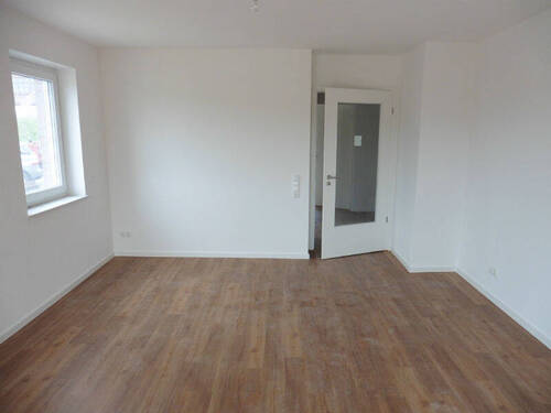 Wohn-/Esszimmer - 