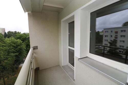 Beispiel Balkon - 3 Zimmer Etagenwohnung zur Miete in Freiberg
