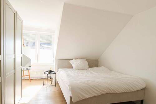 Wohnung 2 1. Schlafzimmer - 