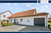 Vorderansicht - Gepflegter Bungalow mit tollem Grundstück in ruhiger Lage!