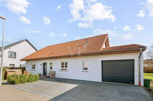 Vorderansicht - 4 Zimmer Einfamilienhaus zum Kaufen in Flonheim / Uffhofen