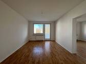 Wohnzimmer Blick Balkon - 