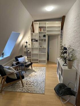 Bild 2 - 2 Zimmer Etagenwohnung zur Miete in Köln