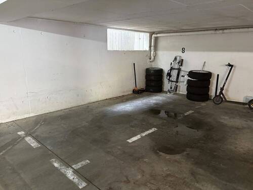 Tiefgaragenstellplatz - 