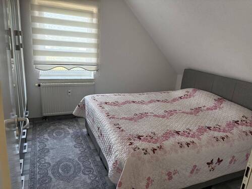 Schlafzimmer - Etagenwohnung mit 58,00 m² in Laupheim zum Kaufen