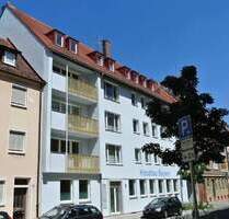 Wohnen in der Altstadt: Helle freundliche 4-Zimmer-Wohnung mit 2 Balkonen ohne Aufzug! - Nürnberg Sebald