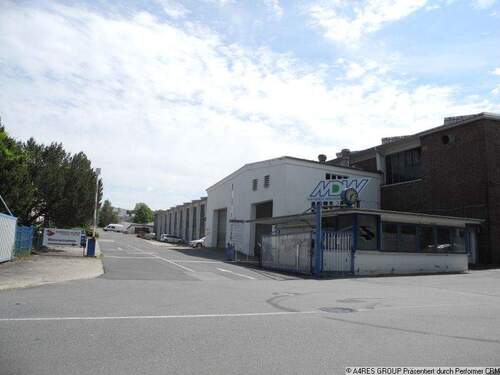 Einfahrt Gewerbepark - Halle zur Miete in Obergurig