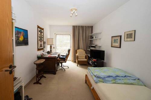 Schlafzimmer 1 / Büro - 