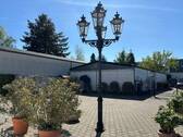 Vorplatz und Halle - 
