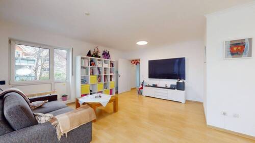 Wohn-/ Essbereich Ansicht I - 3 Zimmer Etagenwohnung in Frankfurt am Main