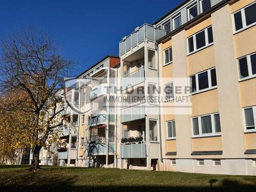 Hausansicht - *** Gepflegte Drei-Zimmerwohnung mit EBK ***