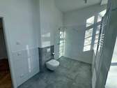 geräumiges Badezimmer - 