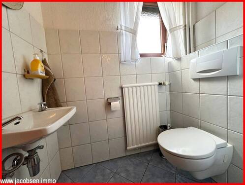 Gäste-WC im Erdgeschoss - 