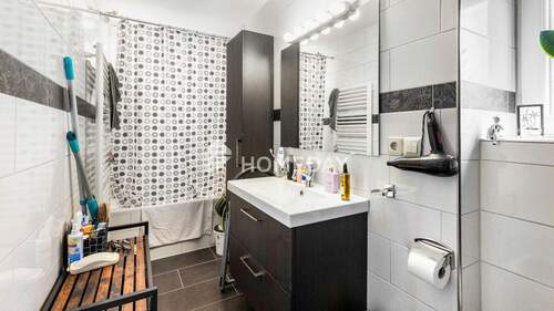 1. OG Badezimmer 1 - 