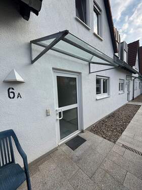 eigener Eingang.jpg - Schicke 2-Zimmerwohnung mit eigenem Eingang