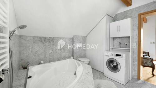 1. OG Badezimmer 2 - 