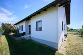 Hauseingang - 4 Zimmer Bungalow in Regenstauf