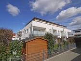 Gebäudeansicht - Herrliche 2-Zimmer-Ergeschoss-Whg. mit EBK, Garten u. TG-Stellplatz in Top-Lage von Beilngries