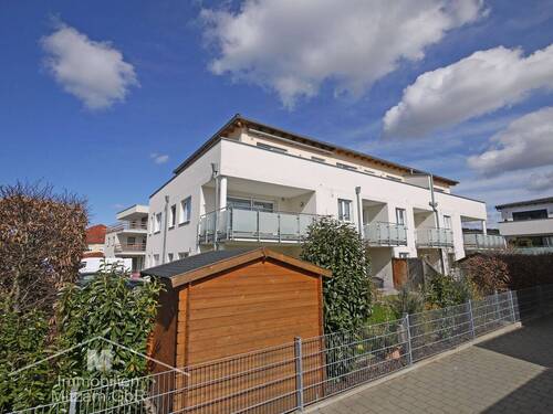 Gebäudeansicht - Herrliche 2-Zimmer-Ergeschoss-Whg. mit EBK, Garten u. TG-Stellplatz in Top-Lage von Beilngries