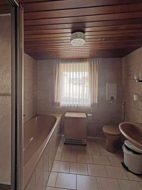 Badezimmer Erdgeschoss - 