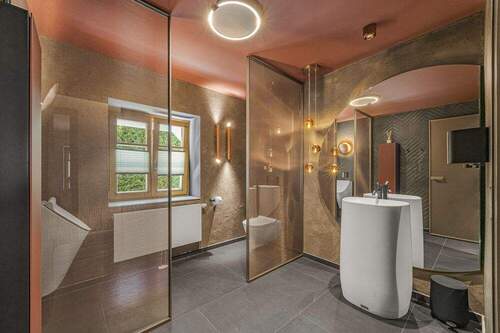 Badezimmer - 7 Zimmer Einfamilienhaus in Velden