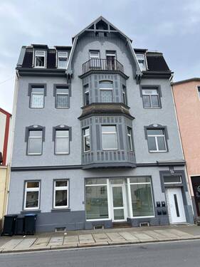 Außenansicht - Helle und gut gelegene 4-Raumwohnung