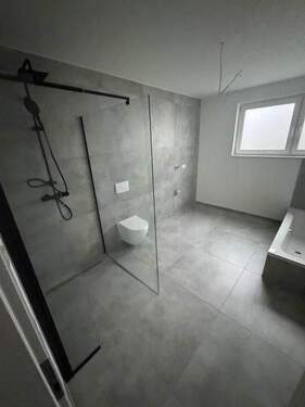 30 Bad mit Du WC Wa WM rollstuhlgerecht - 