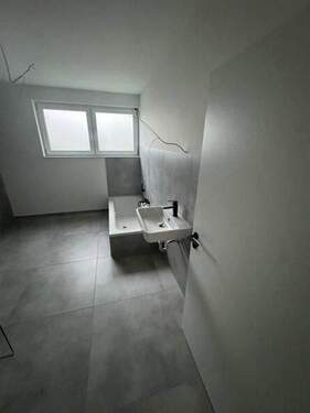 31 Bad mit Wa und Hygienebereich - 