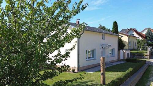 Bild 1 - Ihr neues Zuhause in Seebad Bansin - Einfamilienhaus mit Doppelcarport, Stall und gepflegtem Grundstück