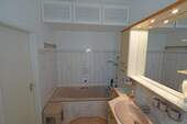 EG: weiteres Bild Tageslichtbad - 