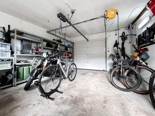 Garage - 