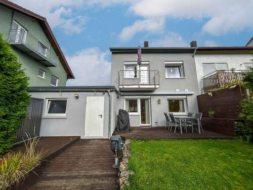 Außenansicht - *Reserviert* Gepflegte Doppelhaushälfte in ruhiger Lage von Bad Rappenau - Kaufen & Einziehen