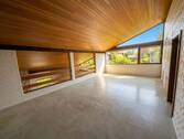 Empore - 