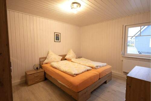 Schlafzimmer EG - Mehrfamilienhaus, Wohnhaus mit 71,00 m&sup2; in Wandlitz zum Kaufen