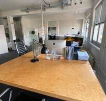 Offener Arbeitsplatz in Hamburger Design-Agentur (Bahrenfeld) - flexibel, 247