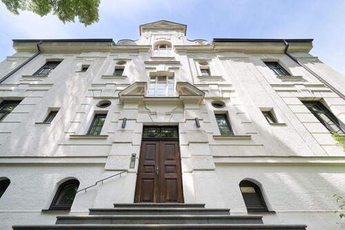 Prächtige Neobarockfassade - 