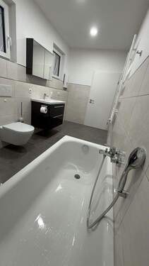 Bad - 5 Zimmer Etagenwohnung zur Miete in Andernach