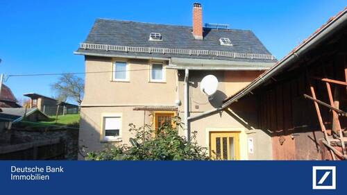 Hausansicht - Kleines Haus - niedrige Kosten, viel Platz für individuelle Gestaltung!