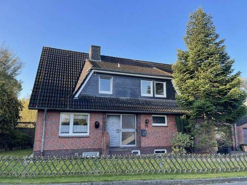 Titelbild - Geräumiges Einfamilienhaus mit vielen Möglichkeiten