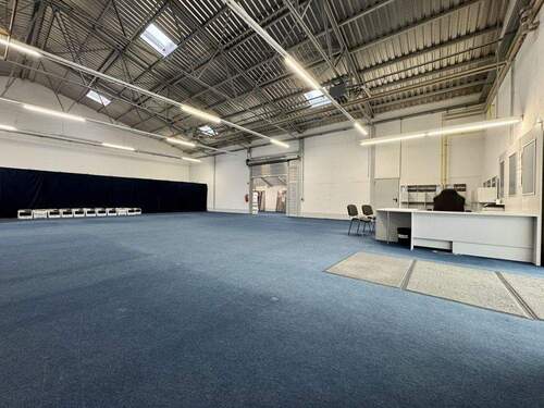 Halle II - 