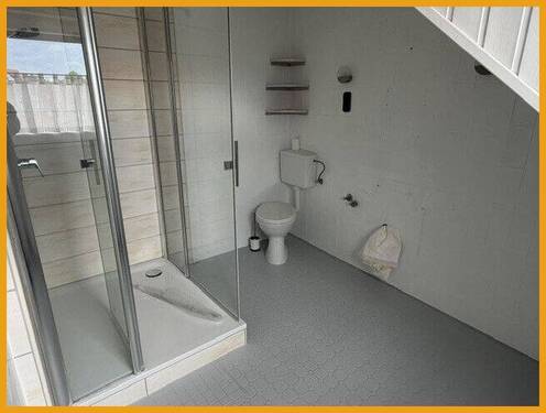 Dusche + WC - DG. - 