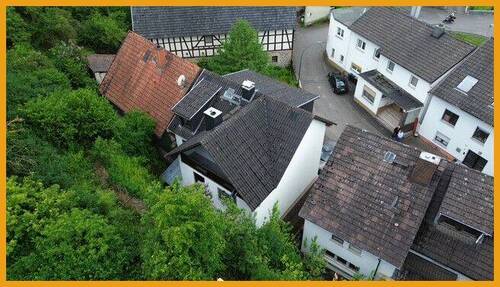 von oben Hinteransicht - 5 Zimmer Einfamilienhaus in Alsfeld