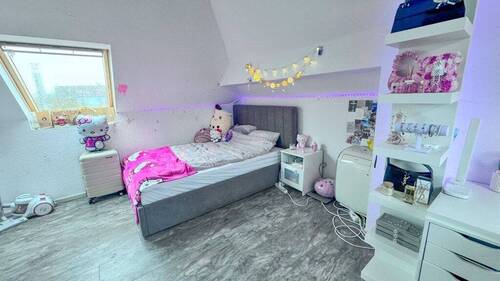 Kinderzimmer DG - 