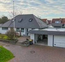 Großzügiges Einfamilienhaus mit Schwimmbad - Flensburg Nordstadt