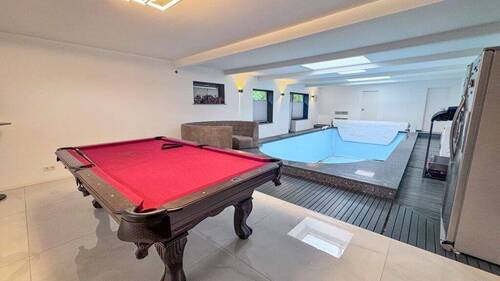 Schwimmbad - 