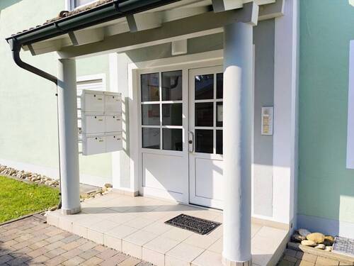 Eingang - Etagenwohnung mit 78,10 m² in Ruhstorf an der Rott zum Kaufen