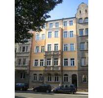 ** Nürnberg Nord - kernsanierte 4 Zimmer Wohnung mit Balkon, toller Aussicht & hohem Wohnkomfort **