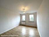 Wohnung_Kaufen_Schorfheide_Musterwohnung_Zimmer - Sonnige 2-Zimmerwohnung, ideal geschnitten für die Altersvorsorge